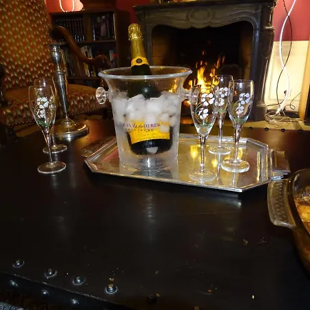 Demeure Belle Epoque Couette-café *
