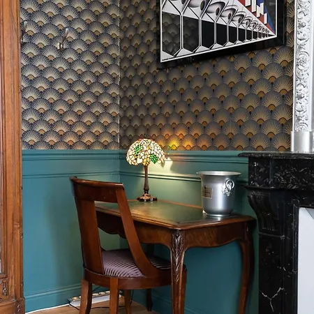 Demeure Belle Epoque Couette-café *