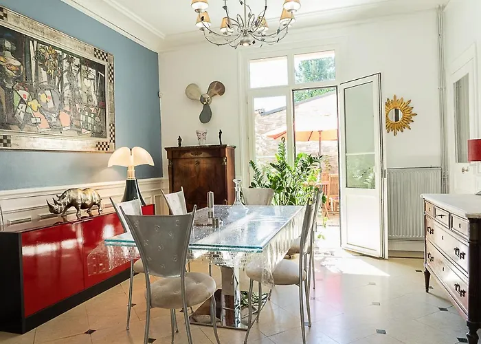 Demeure Belle Epoque Bed & Breakfast